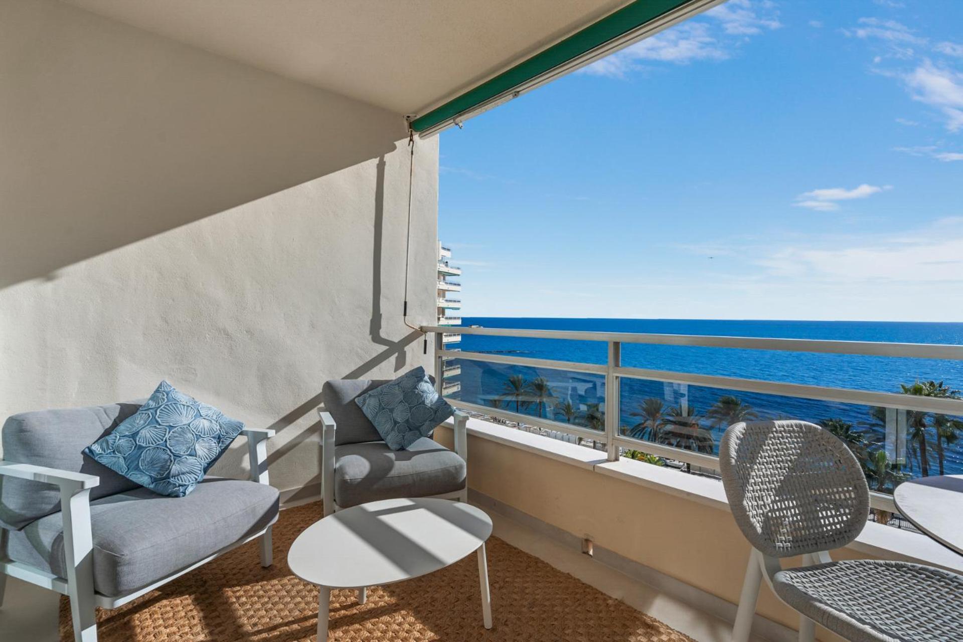 Beach Front Apartment With Pool Marbella Ngoại thất bức ảnh