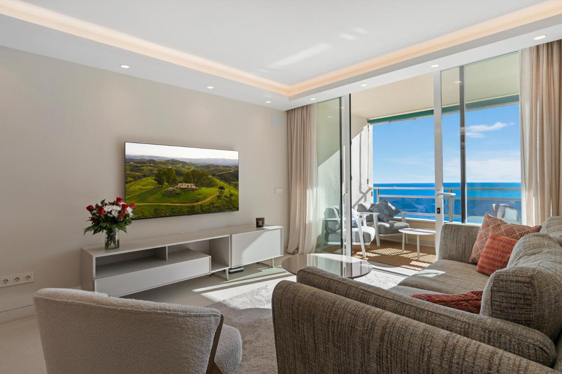 Beach Front Apartment With Pool Marbella Ngoại thất bức ảnh