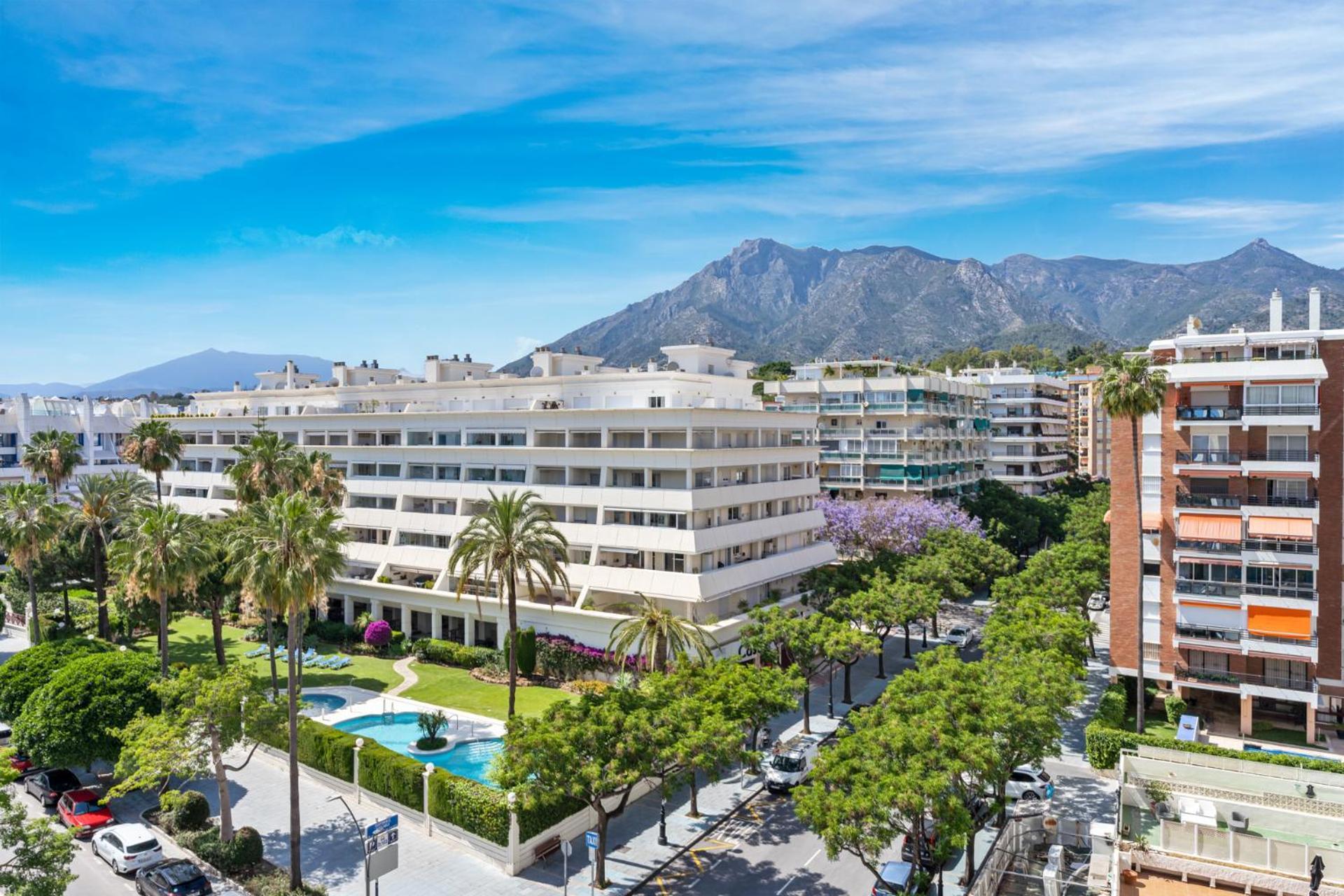 Beach Front Apartment With Pool Marbella Ngoại thất bức ảnh